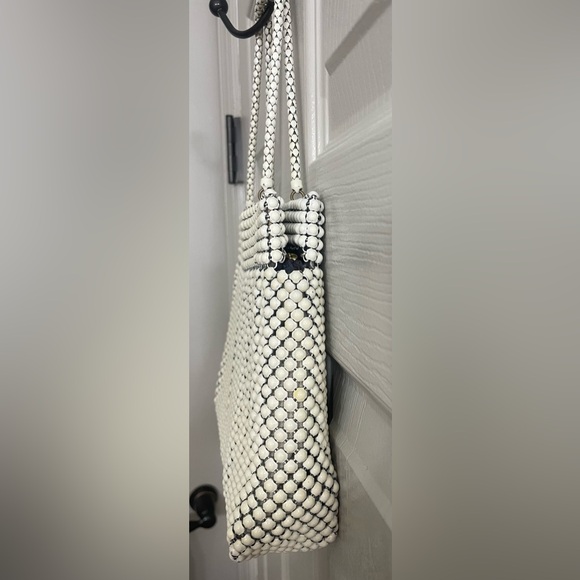 Vintage Whiting & Davis Ivory Alumesh 1940’s Handbag. - Picture 6 of 11